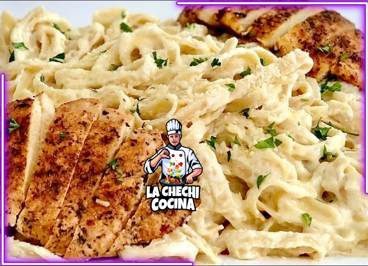 Pasta Con Salsa Alfredo Cremosa y Delicioso Pollo