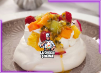 Pavlova Con Frutas Frescas