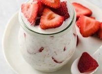 Avena Nocturna Con Fresas y Almendras