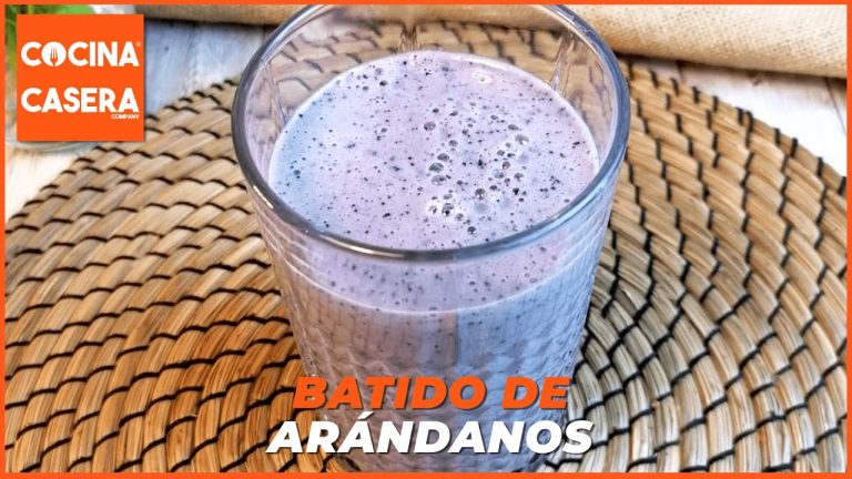 batido de arandanos y yogur griego el desayuno o merienda perfecta para una vida saludable