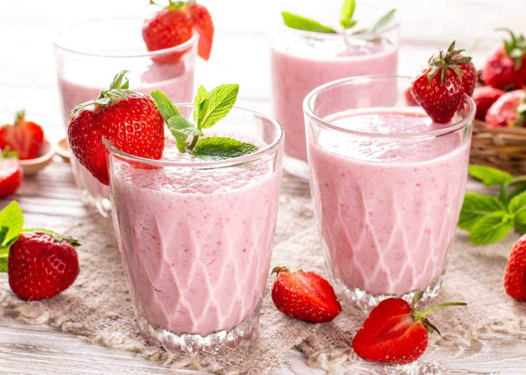 batido de fresa y miel una deliciosa y saludable fuente de vitaminas y antioxidantes