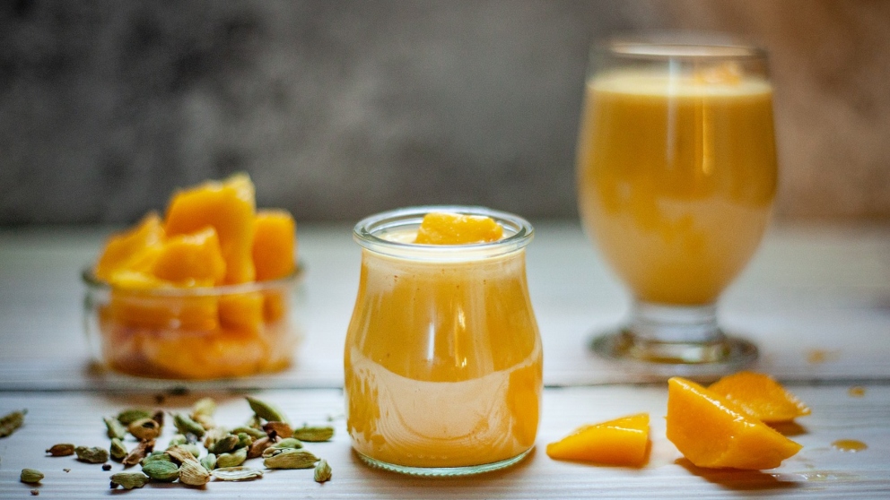 batido de mango y almendra un refrescante capricho para tu salud