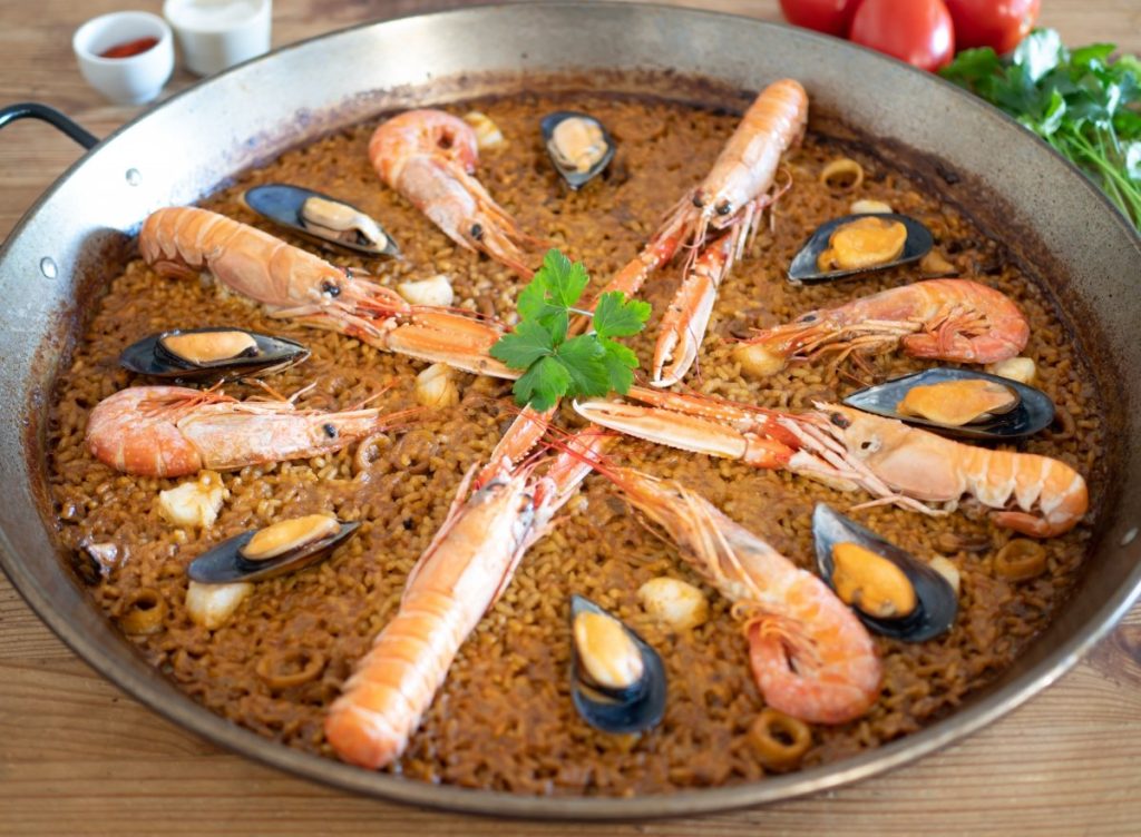 como hacer una autentica paella de mariscos