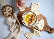 Cómo Preparar Un Auténtico Hummus Mediterráneo