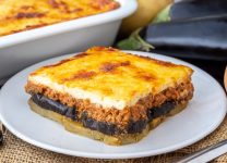 Cómo Preparar Un Auténtico Moussaka Griego En Casa