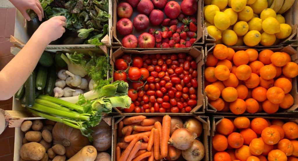 consejos para elegir frutas y verduras frescas en el mercado