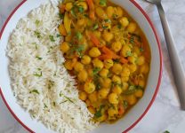 Curry De Garbanzos: Una Delicia Vegana Repleta De Sabor y Nutrición