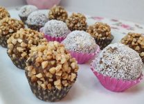 Deliciosas Trufas De Dátiles y Almendras: Una Dulce y Nutritiva Indulgencia