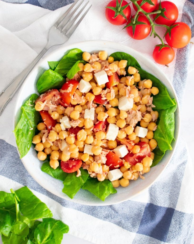 ensalada de garbanzos y espinacas