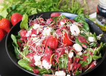 Ensalada Refrescante De Espinacas Con Fresas: Deliciosa y Saludable