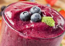 ¡Refrescante Smoothie De Frutos Del Bosque: Un Deleite Afrutado Para Tu Salud!