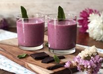 Smoothie De Frutos Rojos y Avena: La Bebida Perfecta Para Desayunar o Merendar