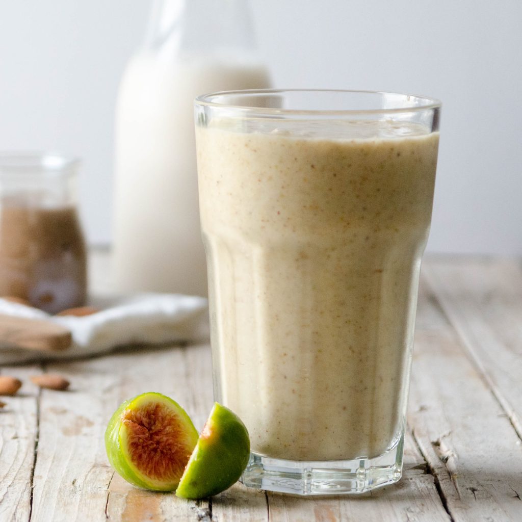 smoothie de higo y almendra un delicia refrescante y nutritiva