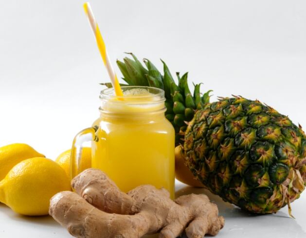 smoothie de pina y jengibre refrescante y revitalizante para tu salud