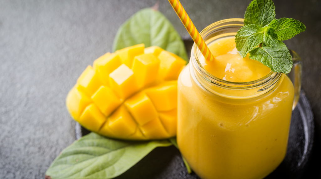 smoothie refrescante de mango y naranja un impulso vitaminico para tus mananas