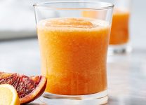 Smoothie Refrescante De Naranja y Zanahoria: Un Delicioso Impulso De Vitamina C