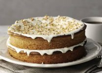 Tarta De Almendras Con Crema De Vainilla