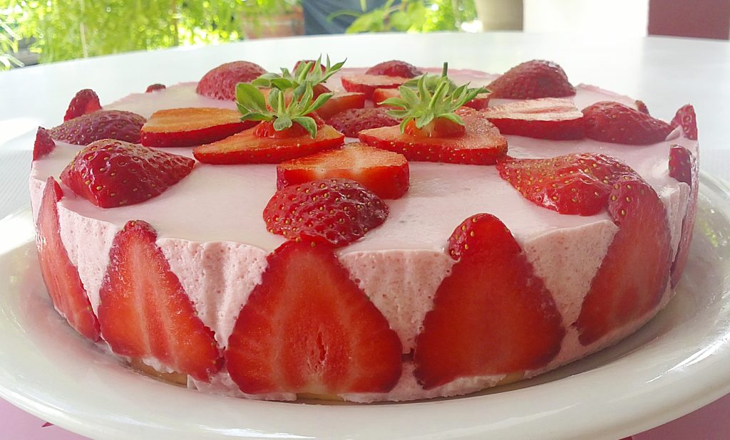 tarta de fresas y yogur receta casera deliciosa y refrescante