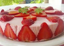 Tarta De Fresas y Yogur: Receta Casera, Deliciosa y Refrescante