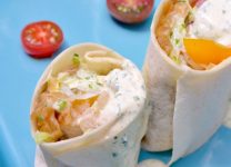 Wrap De Pollo a La Parrilla Con Salsa Cremosa De Yogur: ¡Una Delicia Sabrosa y Saludable!